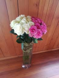 Where To Buy Bulk Flowers Online For Your Wedding Roses Flowers Gypsophila Wedding Flowers Gypsophila Centrepiece Bouquet Flower Arrangements Diy Vase