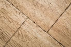 Fliesen In Holzoptik Ein Besonderer Trend Hausmagazin Com