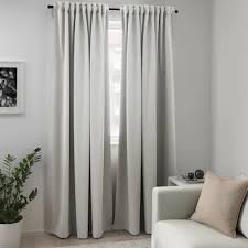Majgull Rideaux 2 Pieces Gris Clair 145x300 Cm Ikea En 2020 Rideaux Rideau Gris Clair Rideaux De Porte Patio