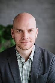 Bio — Travis Lewis