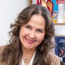 Marisol Rivera's Instagram, Twitter & Facebook