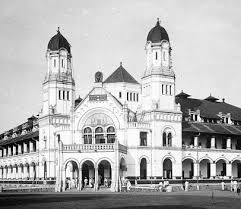 It was built in 1904 and completed in 1907. File Lawang Sewu Dyk Edit Jpg Wikipedia