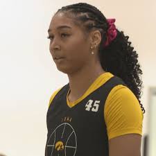 Stuelke steps into more vocal leadership role ahead of 2025-26 season