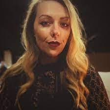 Erin Philbrick's Instagram, Twitter & Facebook