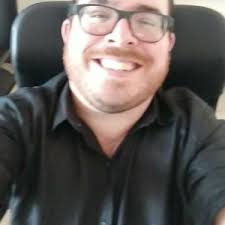 Pagar a Nelvin en su empresa o servicio.