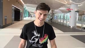First name eljif last name elmas nationality north macedonia date of birth 24 september 1999 age 21 country of birth north macedonia place of birth skopje Napoli Ile Adi Gecen Eljif Elmas Istanbul A Geldi Youtube