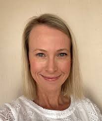 Kathleen Pohl's Instagram, Twitter & Facebook