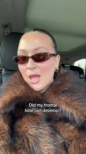 Stylish Leather Trench Coat Outfit Ideas for Winter