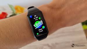 Honor band 6 auto detects 6 workouts such as running, walking, rowing machine and elliptical honor band 6 will remind8 you of everything that requires attention, such as incoming message. Honor Band 6 Review A Smartwatch Disguised As A Smart Band Neowin