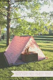 Simple Bed Sheet Tent Planenzelt Selbstgebautes Zelt Kinder Garten