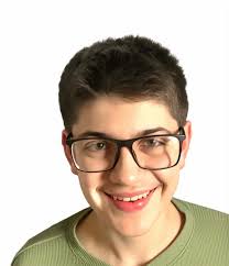 Unusual Eyeglasses Observation