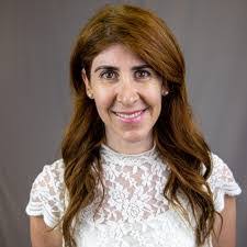 Beth Mazor's Instagram, Twitter & Facebook