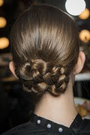 Short hairstyles have a numerous list of benefits. 32 Easy Christmas Hairstyles Quick Hair Ideas For A Christmas Party