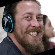 Atrair no Online para Vender no Offline: Como a Reputação Online Impulsiona  o Drive-to-Store