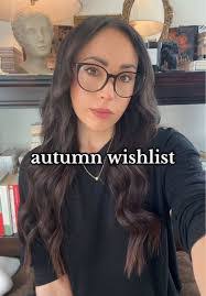 Lauren Kam's Instagram, Twitter & Facebook