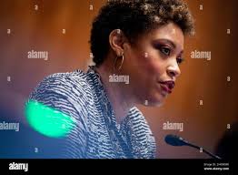 Woman for joe hi-res stock photography and images