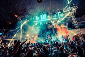 Horia brenciu și formația azur vin la berăria h pentru o petrecere memorabilă în noaptea dintre ani. Every Night At BerÄƒria H Is Your Main Event Picture Of Beraria H Bucharest Tripadvisor