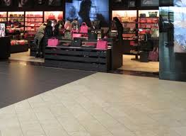 Băneasa shopping city anunţă că deschiderea primului magazin victoria's secret din românia este programată pentru ultimul trimestru al acestui an, potrivit news.ro. Design Unic VanzÄri La Cald Design Nou Victoria S Secret Romania Lenjerie Latino Vibes Ro
