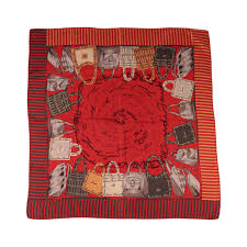 Buy fendi clothing & accessories and get free shipping & returns in usa. Foulard Vintage Fendi Vintage Abbigliamento E Corredi Dimanoinmano It