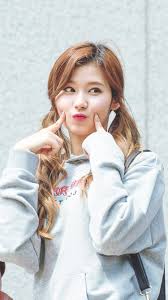 twice kpop おしゃれまとめの人気アイデア pinterest m m twice サナ twice ツウィ サナ 髪型