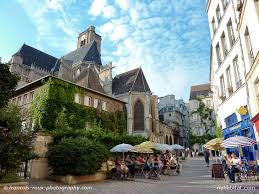 10 places in paris for an indian summer le marais paris ile de france paris ile de france