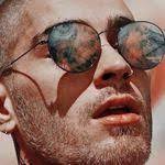 Randall Prock's Instagram, Twitter & Facebook