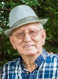 Anita Zak's Instagram, Twitter & Facebook