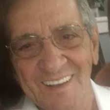 Julio Luaces's Instagram, Twitter & Facebook