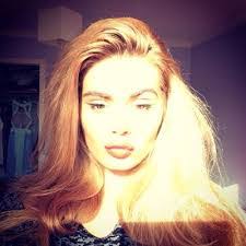 Sarah Borthwick's Instagram, Twitter & Facebook