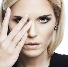 Lara-Joy Goldau Model