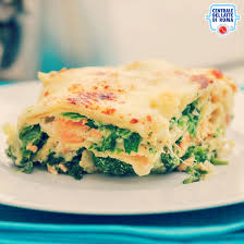 Lasagna Al Salmone E Spinaci Pasta With Salmon And Spinach Italianfood Salmon Pasta Italian Recipes Food