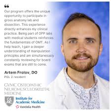 We love seeing our residents having fun outside of work. Simeon Nittala,  DO, and Benjamin Keaton, DO, had a great time playing pickleball this past  weekend!