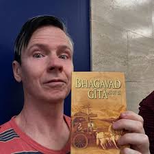 Just had the inspiring encounter I needed in the #hellscape when i met the  warm and truly zen #GregoryBrown at St louis airport after our  #BlackstarSymphony show at @stifeltheatre (bowies lines about “