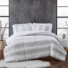 Intelligent design malea 2 piece shaggy faux fur comforter solid plush double sided box design modern casual all season quilt bedding set with matching sham, king/cal king, ivory. Snow Leopard 3 Piece Grey Faux Fur Full Queen Comforter Set Cs3769gyfq 1700 The Home Depot
