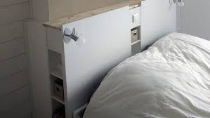 Cadres de lit avec rangement lit coffre ikea les lits avec rangement sont les rois du gain de place certains lit banquette abritent un deuxième couchage mais tous ont des rangements intégrés spacieux permettant de gagner beaucoup de place dans la chambre notre large assortiment de lits avec. Magnifique Tete De Lit Ikea Avec Rangements En Diy