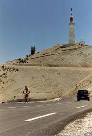 Mont ventoux, at 1912m, is the highest mountain in provence and due to its isolation from other mountains of similar size, it's by far the most prominent geographical feature in northern provence. Mont Ventoux Reisefuhrer Auf Wikivoyage
