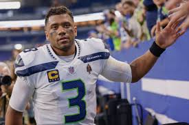 Russell wilson geht per trade zu den denver broncos . Report Colts Team Owner Jim Irsay Is A Huge Russell Wilson Fan And Would Love To Trade For Him Stampede Blue
