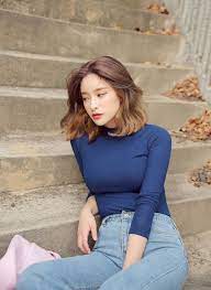 Image Result For Medium Haircut Korean Round Face Short Hair Styles For Round Faces Short Hair Styles Korean Hairstyles Women