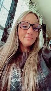 Tamera Phillips's Instagram, Twitter & Facebook