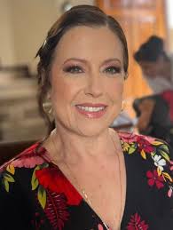 Photo by Fatima Serna MUA (@fatimasernaemakeup) · October 26, 2025