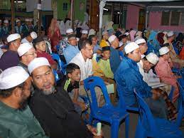 Bantuan sekaligus seperti bantuan sekolah sekaligus, bantuan alat tiruan / sokongan, bantuan am, bantuan cermin mata, bantuan geran pelancaran, batuan latihan perantis, bantuan melanjutkan pelajaran ke institut pengajian tinggi, bantuan membaiki rumah dan bantuan serta. Sekolah Agama Bantuan Kerajaan Selangor Terbaik Red Pastel D
