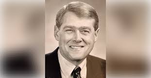 Mike Bussey's Instagram, Twitter & Facebook