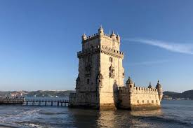 Je krásné a unikátní město, které si vás podmaní svou moderní architekturou, památkami, řekou tejo a hlavně přátelskými portugalci. Portugalsko Lisabon Dovolenka 2021 Lisabon Zajazdy Na Invia Sk