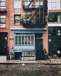 13 3k Likes 81 Comments Jomayra Texeira Visualmemories On Instagram Living In A Dream Vsco Soho Architecture Apartments Exterior Apartment Building