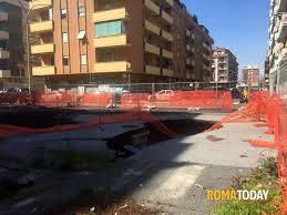 Ostia: via Zotti sprofonda