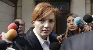 Băsescu and his wife maria have two daughters: Xaptojfykcmxwm