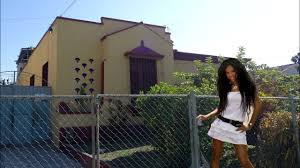 Plural casas particulares) is a phrase meaning private accommodation or private homestays in cuba, very similar to bed and breakfast (bed & breakfast) although it can also take the form of vacation rental. Santiago De Cuba Bed And Breakfast Casa Particular Hd Youtube