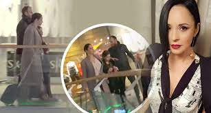 Află cele mai noi informații despre andreea marin iubit și citește în lung și lat tot ce este important. Noi Poze Cu Andreea Marin È™i Iubitul Ei Zana S A Plimbat Cu Adrian È™i Violeta Intr Un Centru Comercial Foto Ea Md
