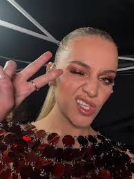 first headline arena tour. over 375,000 of you. 95 of us. a 30% women