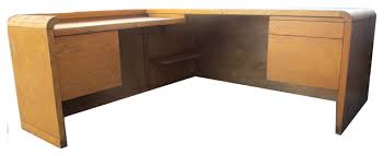 Check spelling or type a new query. Oak Minimalist Reception Mid Century Modern Desk With Return Midcentury Home Office Orange County Houzz Au